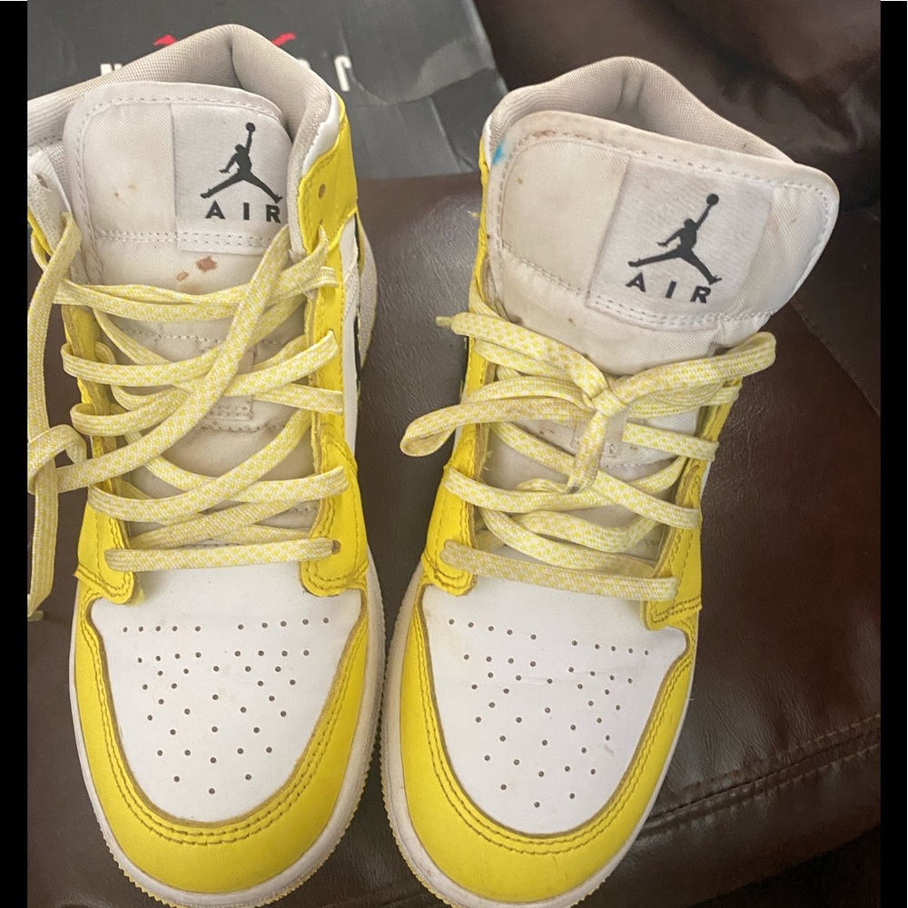 Jordan 1 size 4.5